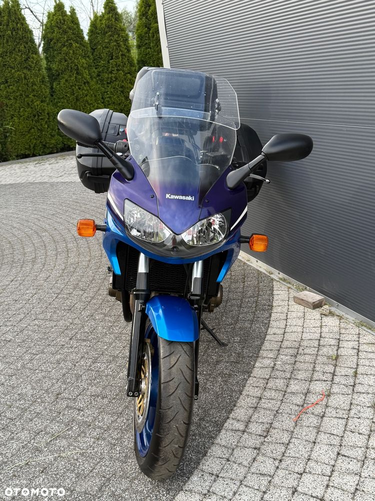 Kawasaki ZRX - 12
