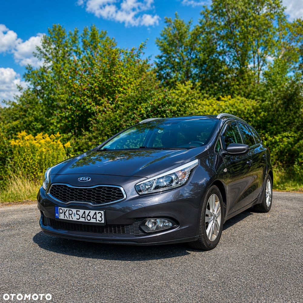 Kia Ceed - 4
