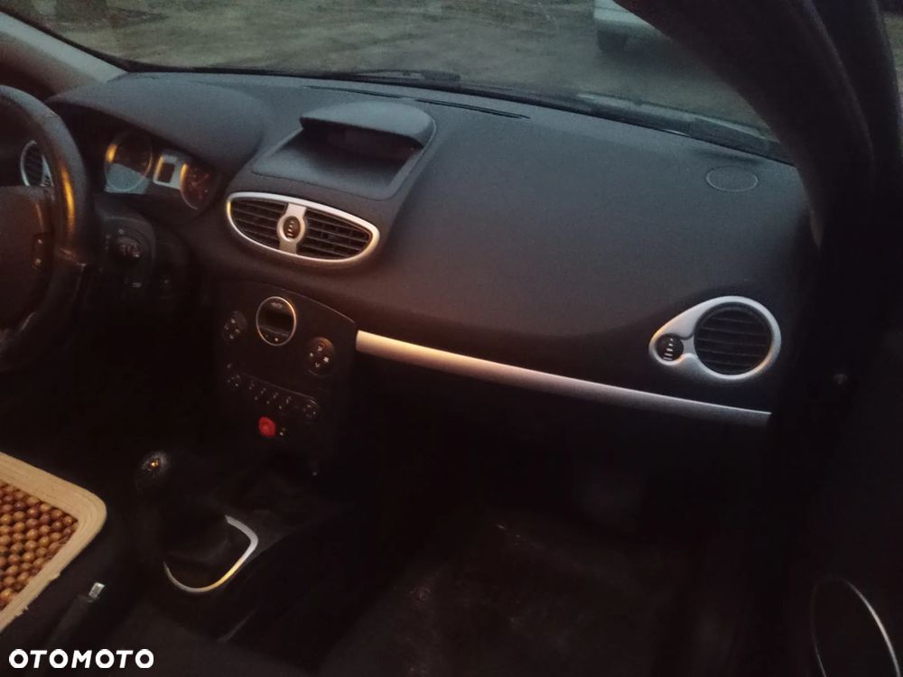 Renault Clio 1.6 16V Extreme - 6