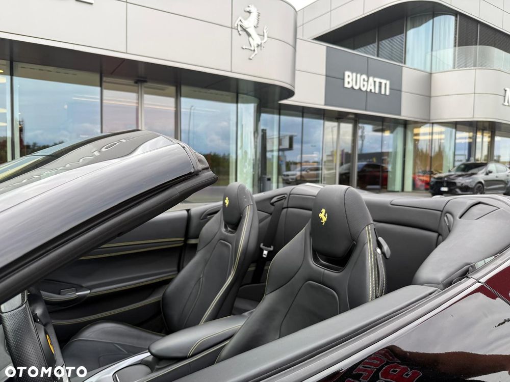 Ferrari Portofino - 30