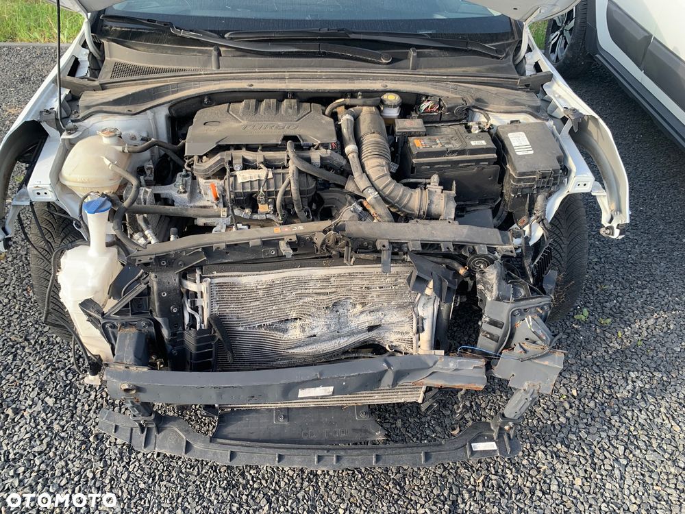 Kia Ceed - 10