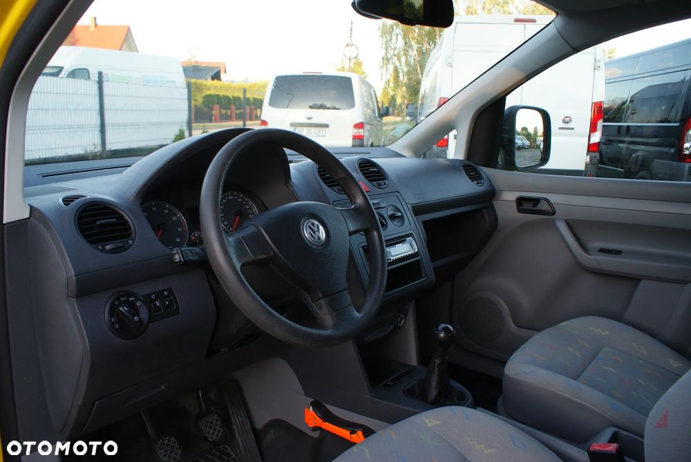 Volkswagen Caddy Maxi - 10