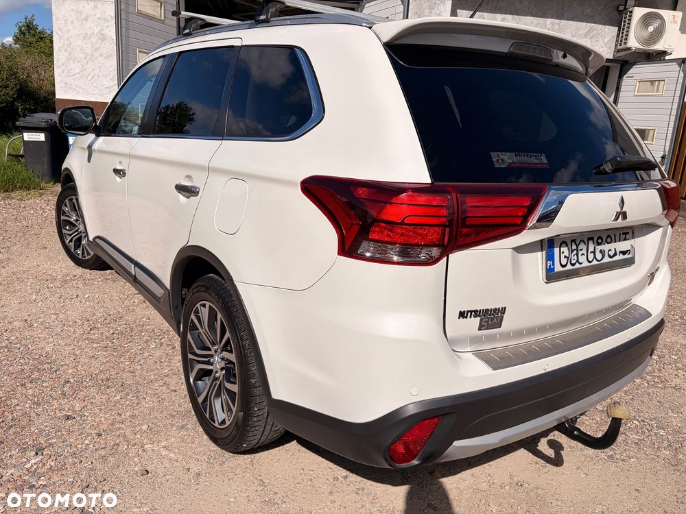 Mitsubishi Outlander 2.2 DID Instyle Navi - 4