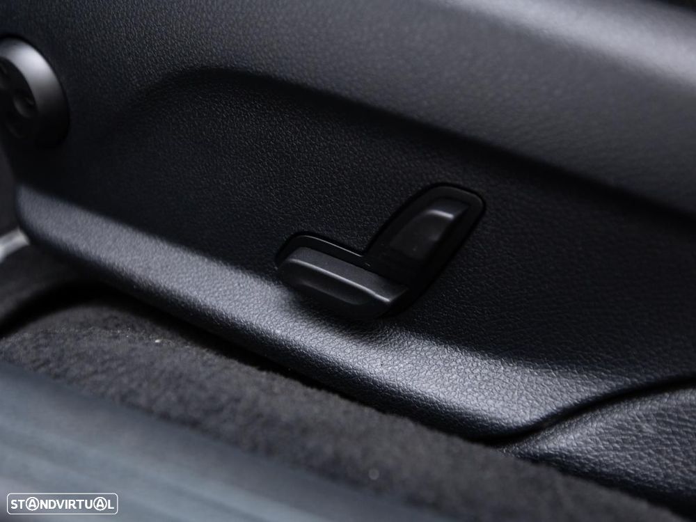 Mercedes-Benz E 220 - 16