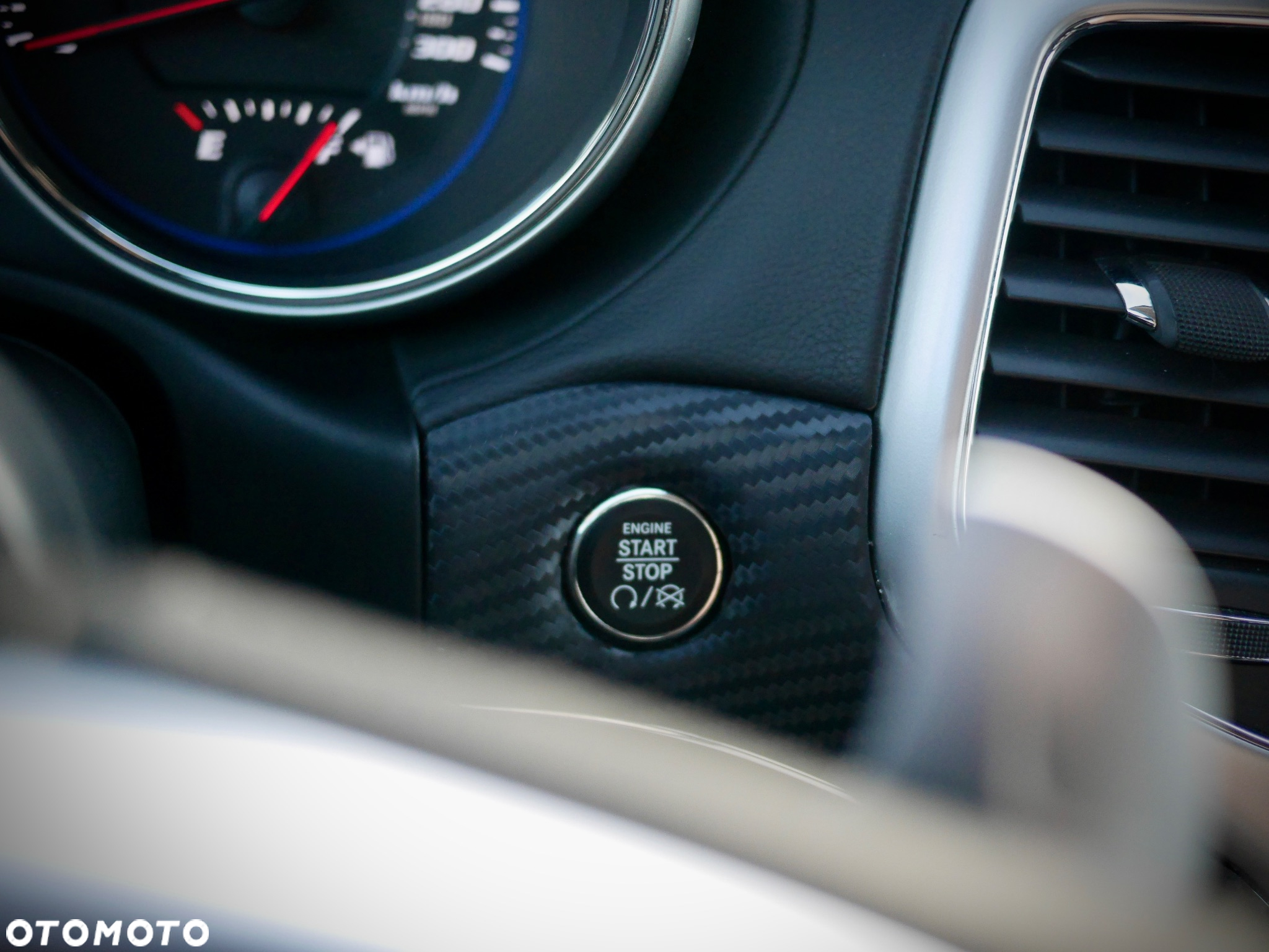 Jeep Grand Cherokee Gr 6.4 V8 SRT8 - 19