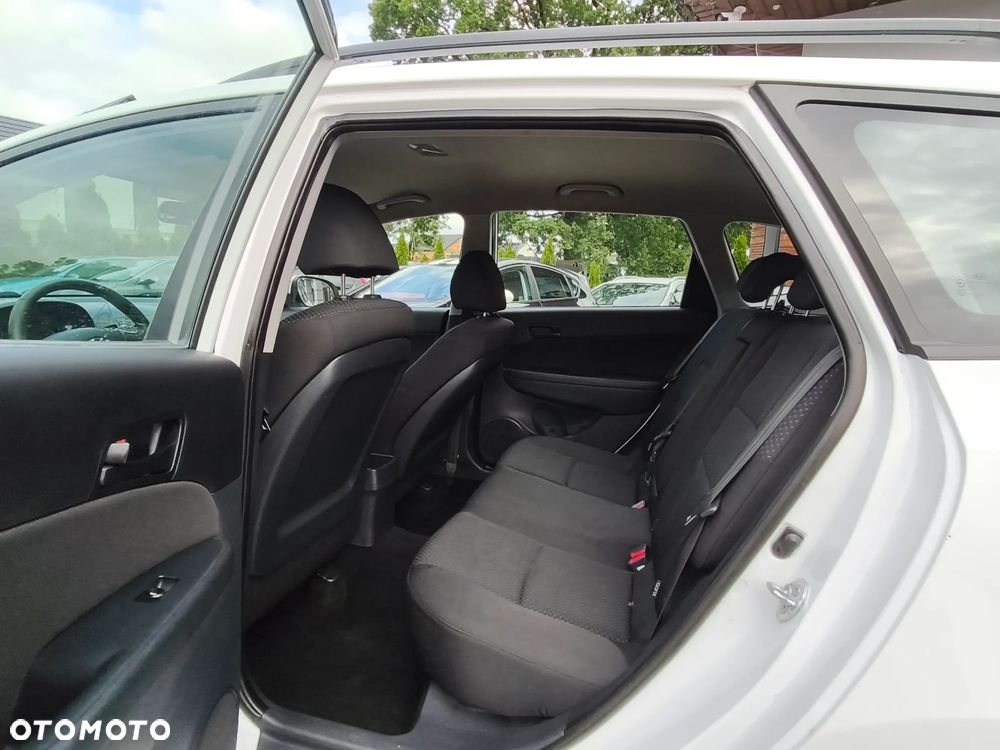 Hyundai i30 1.6 CRDi Classic + - 30