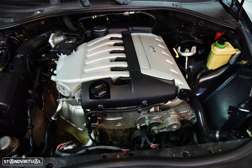 VW Touareg 3.2 V6 Tiptronic - 7