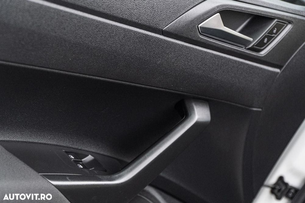 Volkswagen Polo 1.0 Comfortline - 21