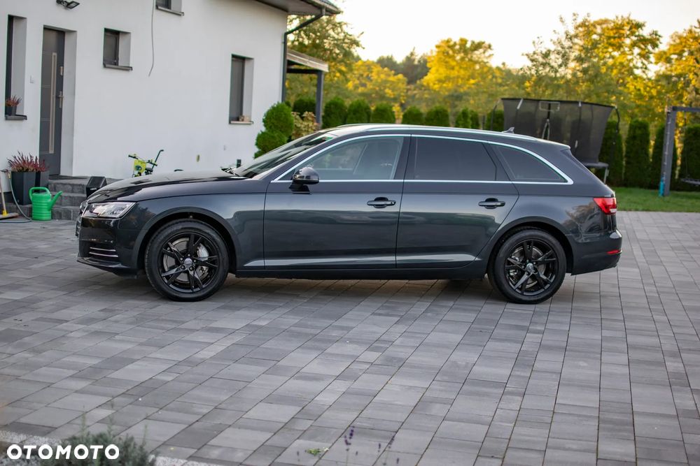 Audi A4 Avant 2.0 TDI DPF clean diesel S line Sportpaket - 22