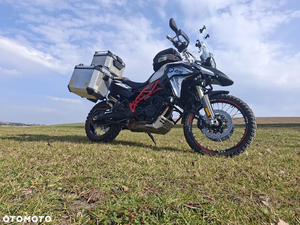 BMW F - 23