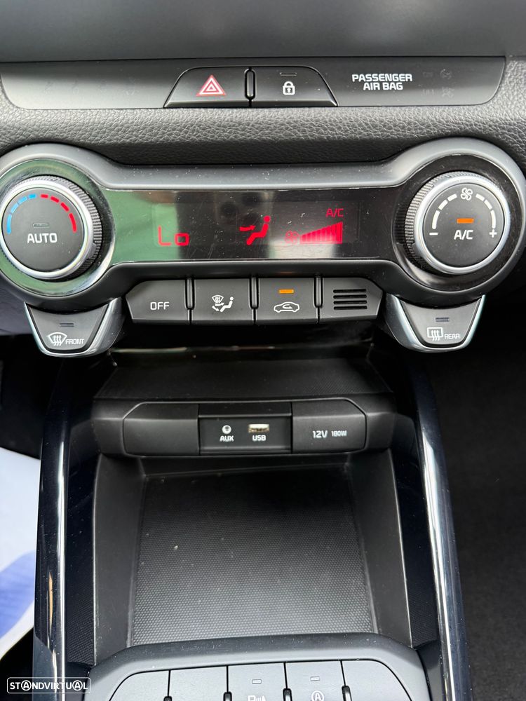 Kia Stonic 1.0 T-GDI 100 OPF Dream-Team Edition - 24