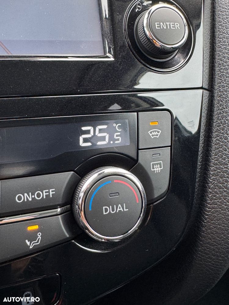 Nissan Qashqai 1.6 DCI Xtronic TEKNA+ - 27