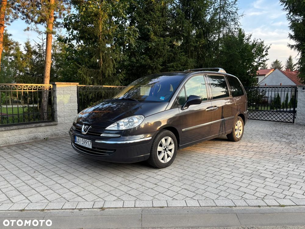 Peugeot 807 HDi 170 Bi-Turbo Automatik Platinum Pullmann - 2