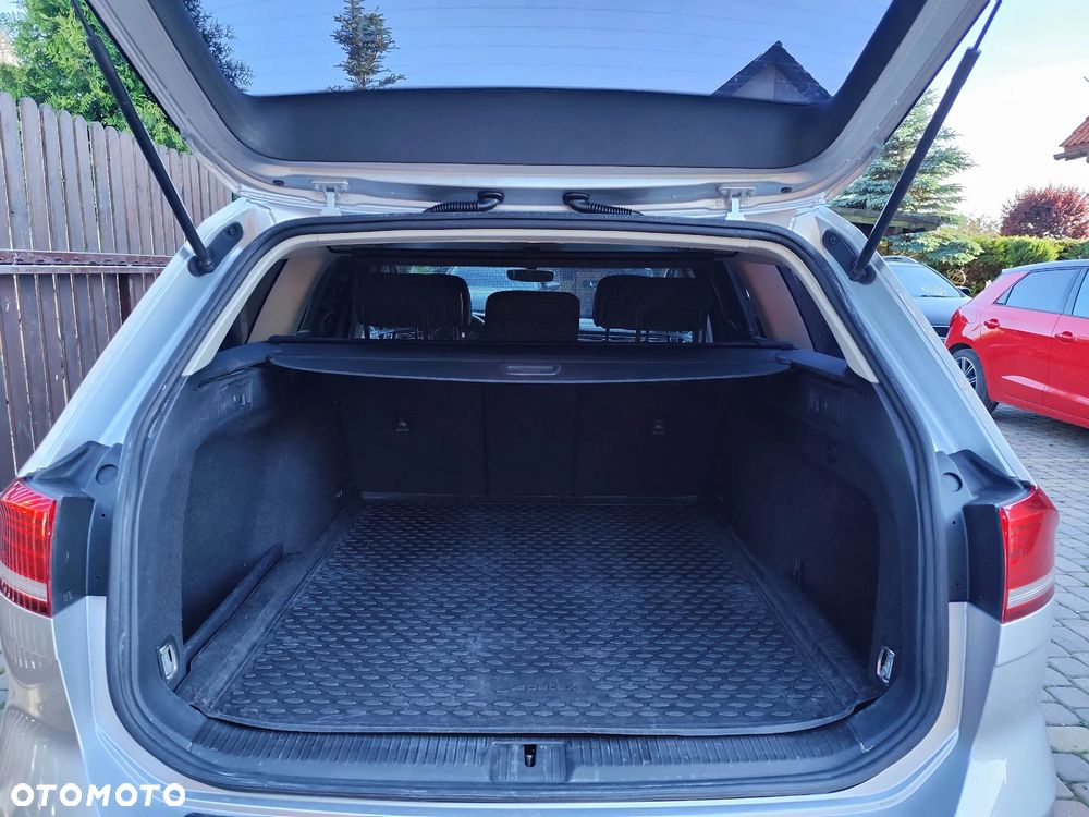 Volkswagen Passat Variant 2.0 TDI (BlueMotion Technology) Comfortline - 12