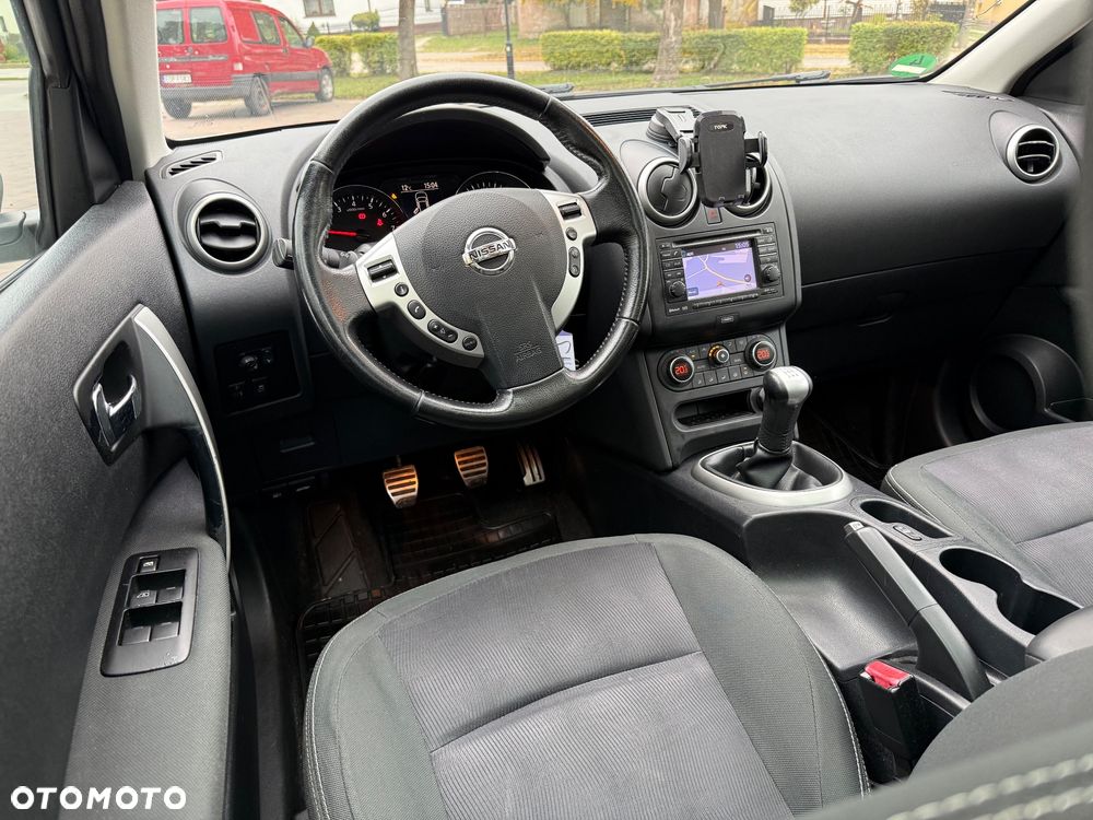 Nissan Qashqai 1.6 360 - 10