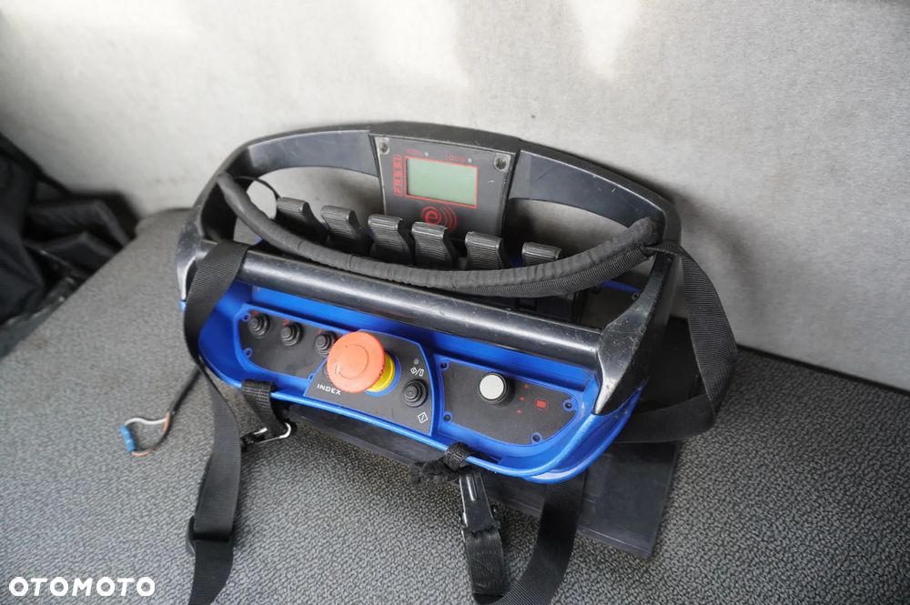 Renault C280 DTI 8 / HDS Fassi 5,6 t / Zasięg 8 m / Platforma 15 EPAL - 14