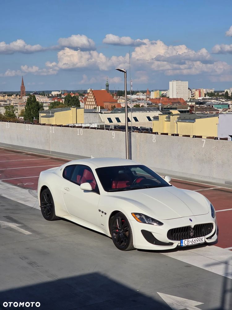 Maserati GranTurismo S Automat - 8