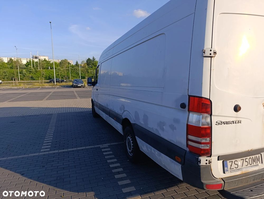 Mercedes-Benz Sprinter - 8