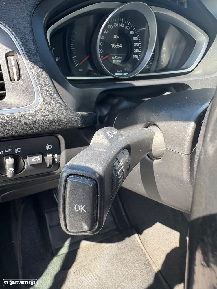 Volvo V40 2.0 D2 R-Design Momentum - 42