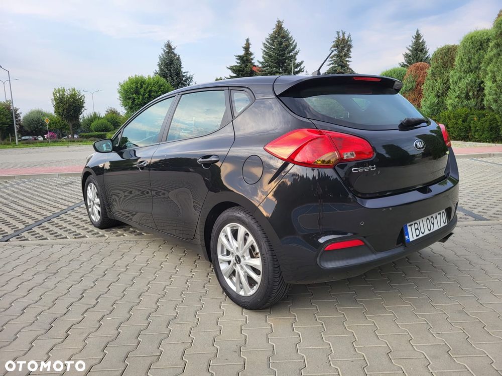 Kia Ceed 2013 photo 3
