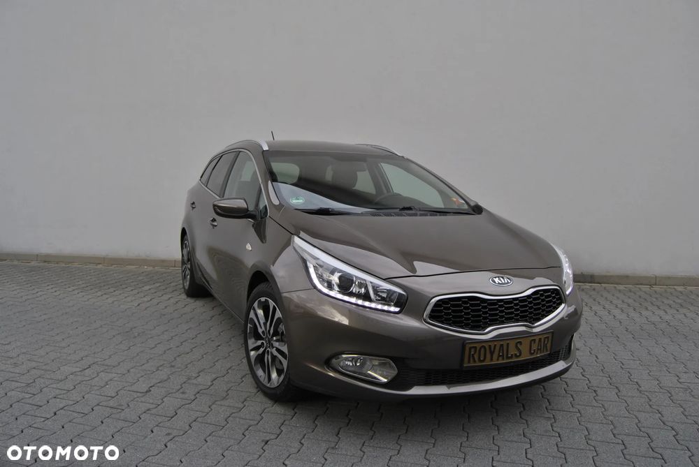 Kia Ceed 1.6 GDI Fifa World Cup Edition - 5