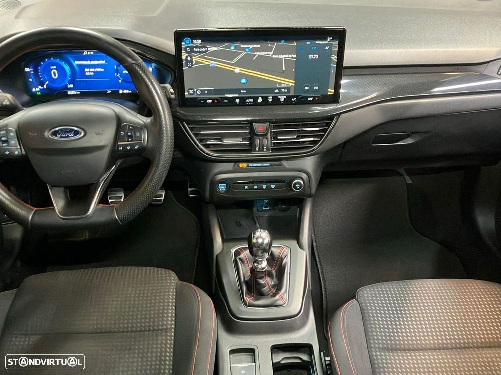 Ford Focus 1.0 EcoBoost MHEV ST-Line - 11