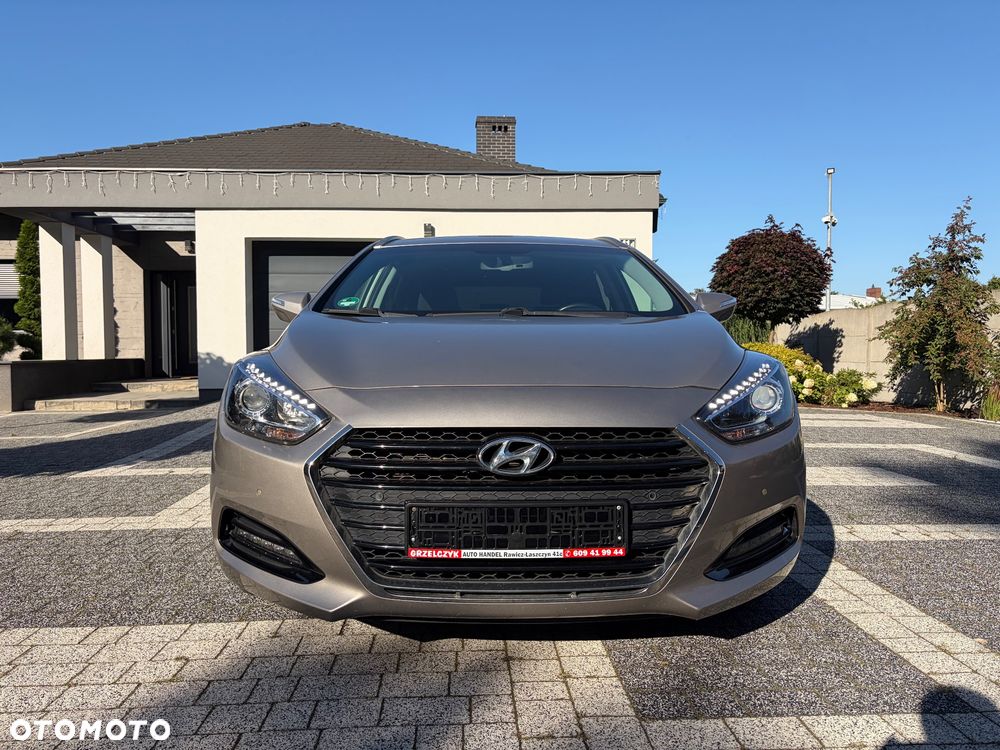 Hyundai i40 Kombi 1.7 CRDi DCT Trend - 2