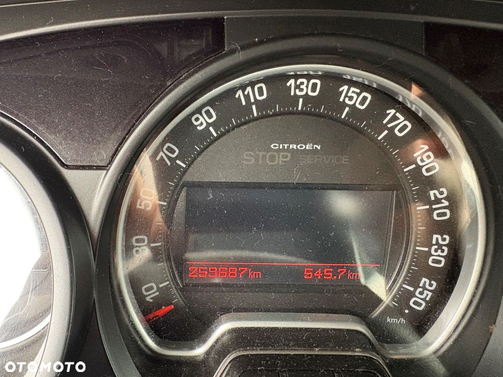 Citroën C5 1.6 THP 16V Confort - 5