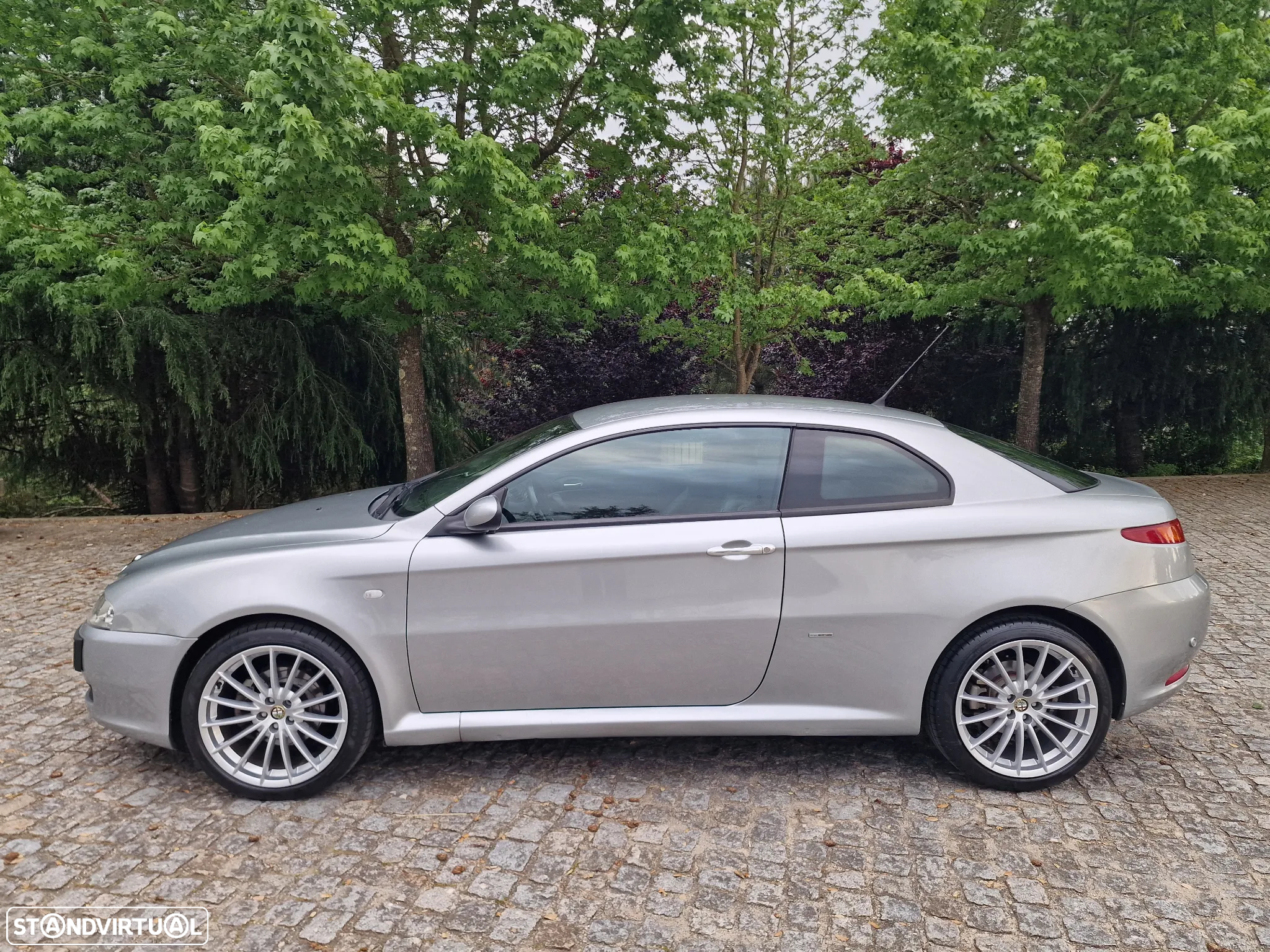 Alfa Romeo GT 1.9 JTD M-JET - 5