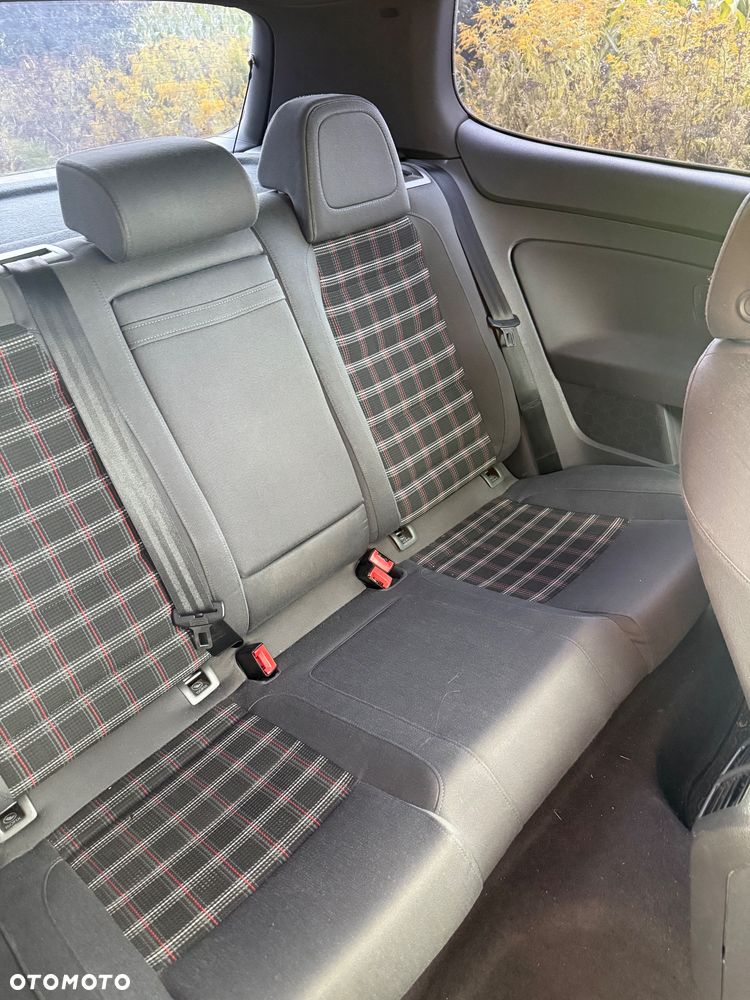 Volkswagen Golf 2.0 TSI GTI DSG - 12