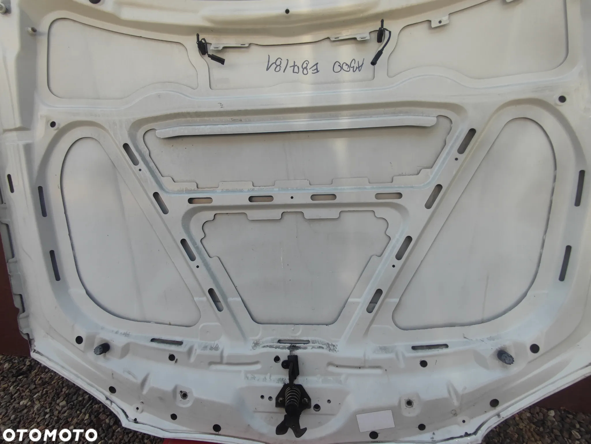 BMW E81 / E82 / E87 / E87LCI / E88  ORYGINALNA MASKA PZEDNIA / POKRYWA SILNIKA PRZÓD W KOLORZE BIAŁYM  ALPINEWEISS III O KODZIE A300 O NR. 41 62 7 162 102 / 41 61 4 415 290 / 41 62 7 134 070 OEM W DOBRYM STANIE - 31