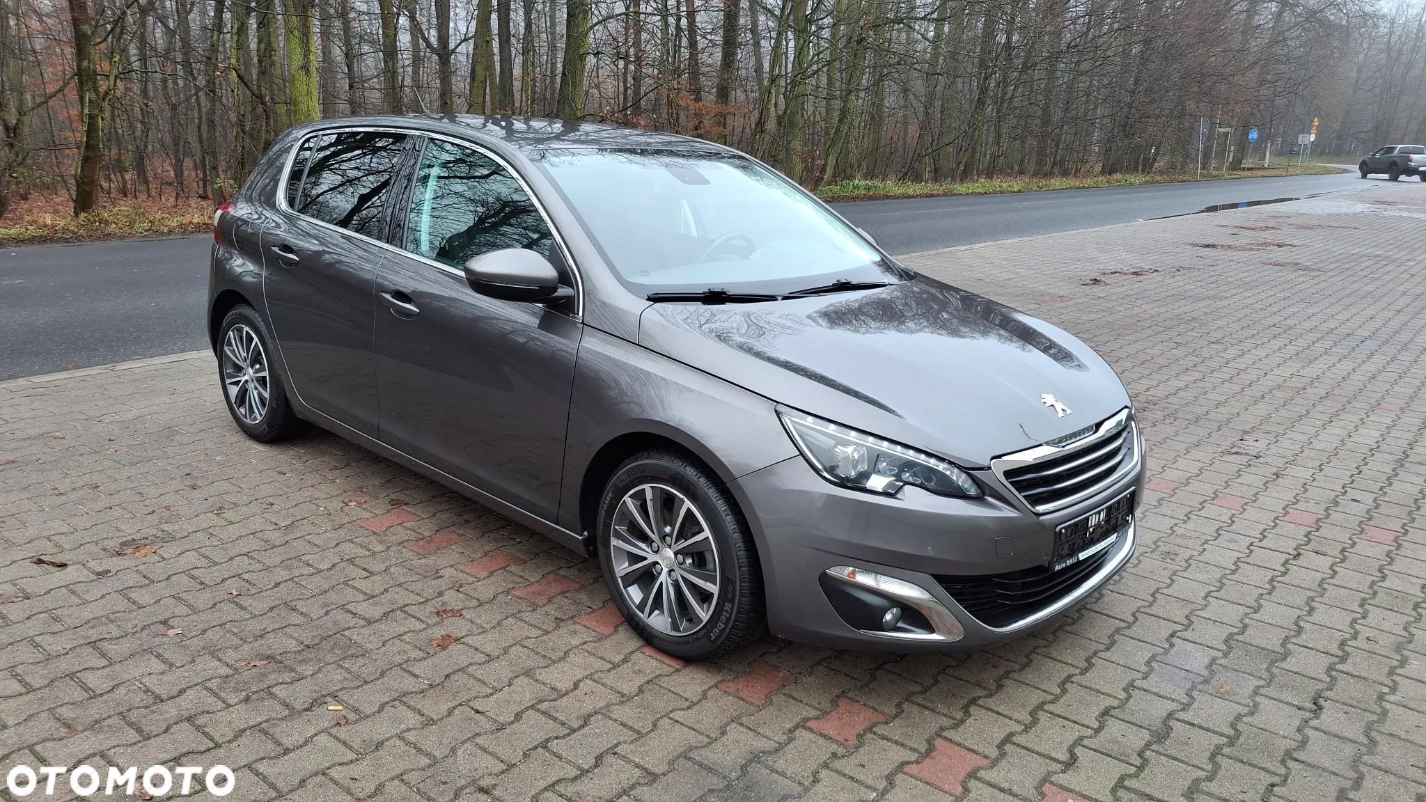Peugeot 308 1.2 PureTech Allure S&S EAT6 - 1