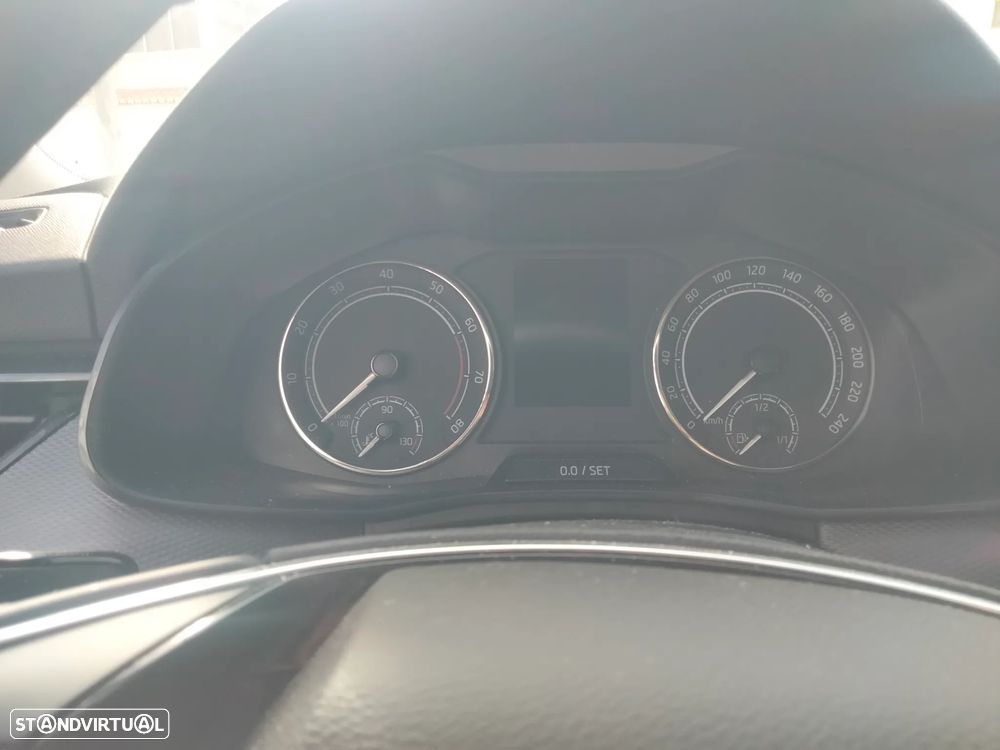 Skoda Kamiq 1.0 TSI Ambition DSG - 6