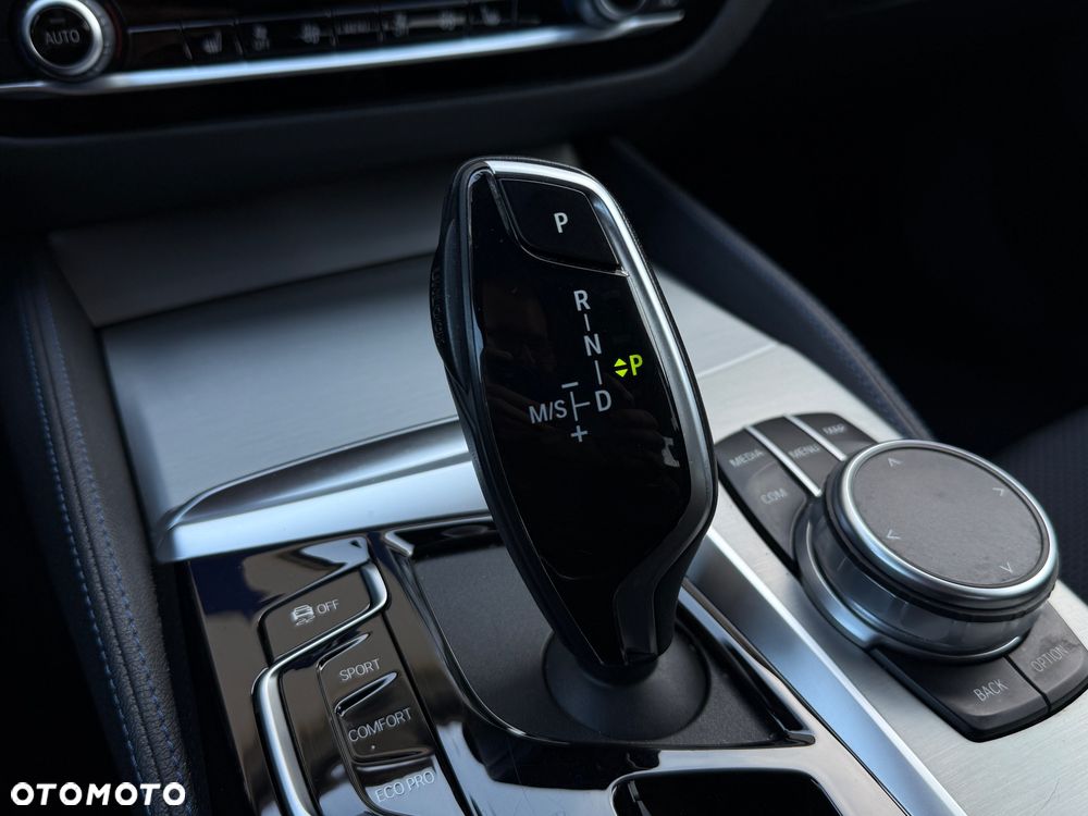BMW Seria 5 520d xDrive mHEV M Sport sport - 22