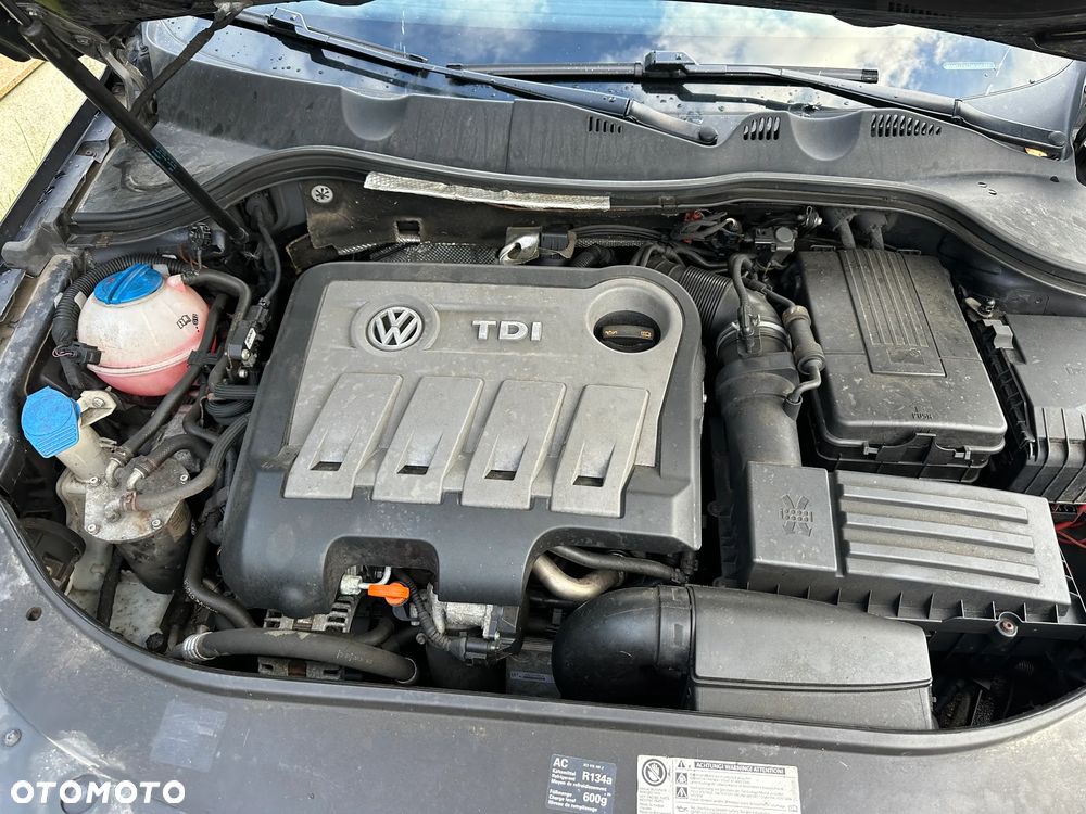 Volkswagen Passat 2.0 Blue TDI SCR Comfortline - 16