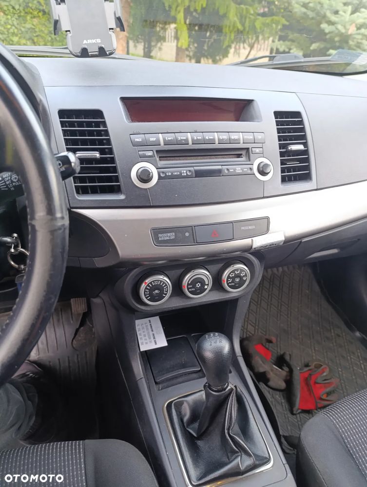 Mitsubishi Lancer - 4