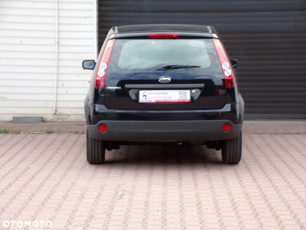 Ford Fiesta - 8