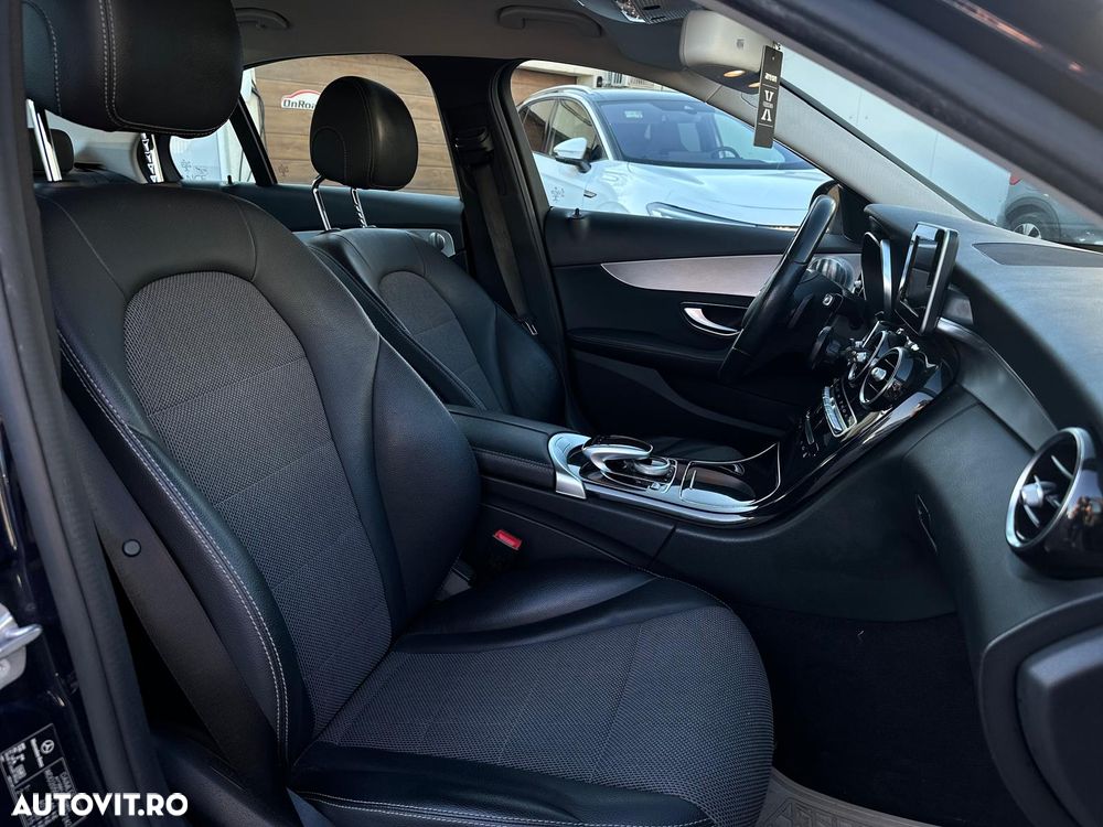 Mercedes-Benz C 220 CDI DPF Automatik BlueEFFICIENCY Avantgarde - 23