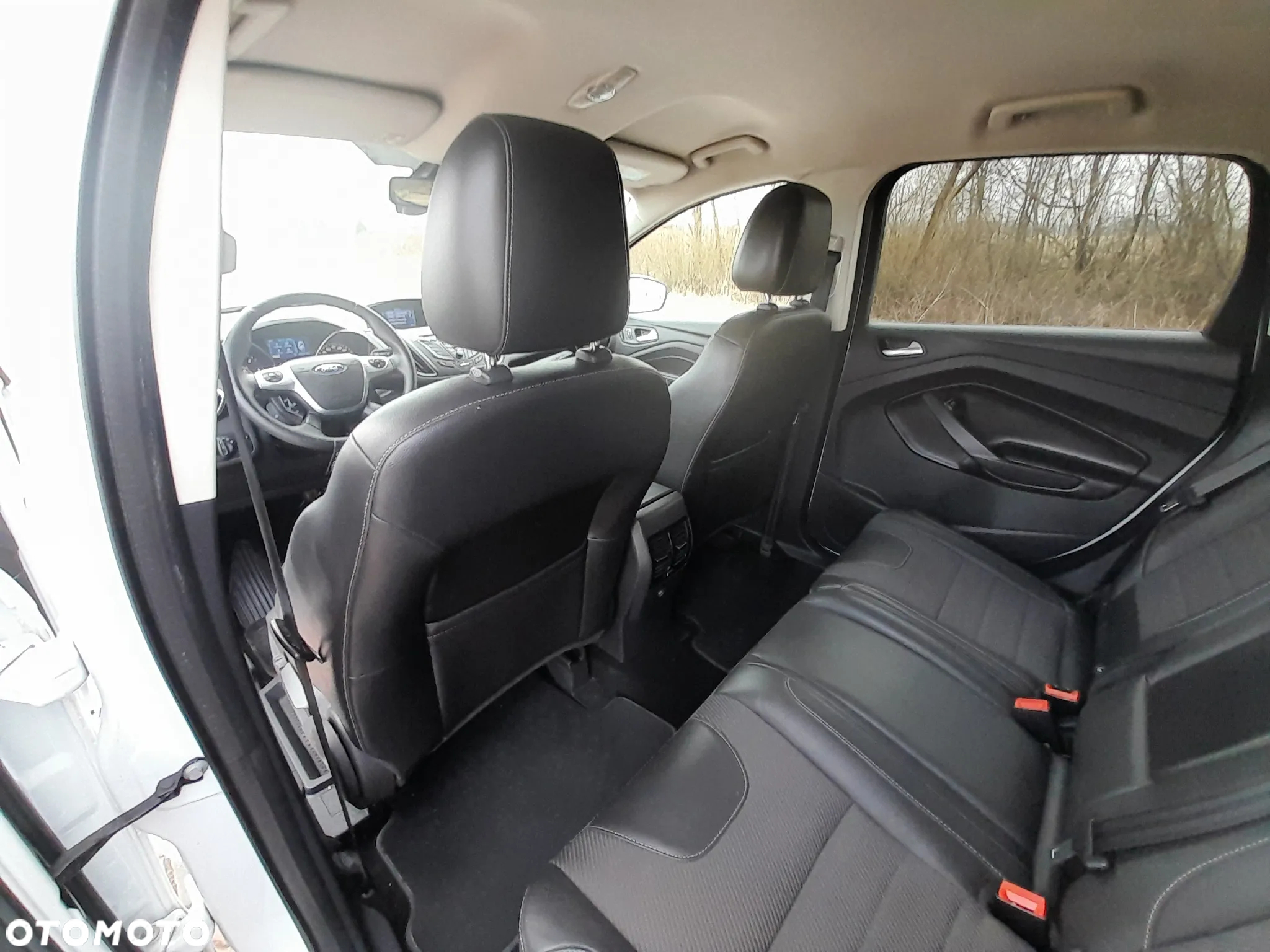 Ford Kuga 2.0 TDCi 4x4 Business Edition - 28