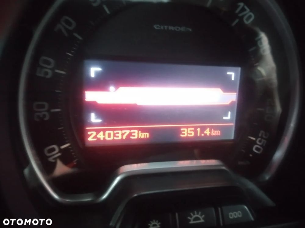 Citroën C5 HDi 140 FAP Exclusive - 16