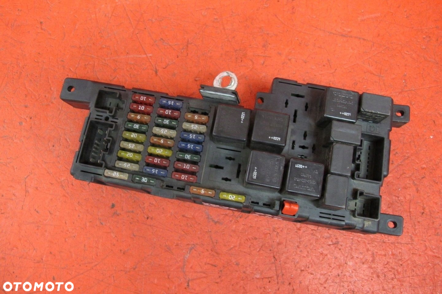 VOLVO S60 1 I 2.4 D5 D5244T MODUŁ STEROWNIK SKRZYNKA BEZPIECZNIKÓW 8637841 - 2