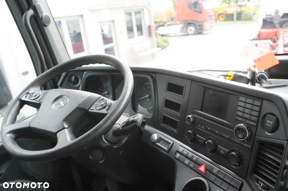 Mercedes-Benz Antos 1830 / 120 tys. km / Rama 760 cm_260802 - 11