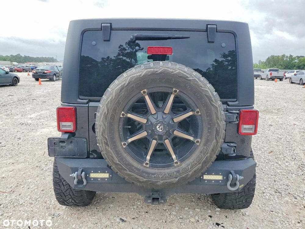 Jeep Wrangler 3.6 Unlim Rubicon X - 6