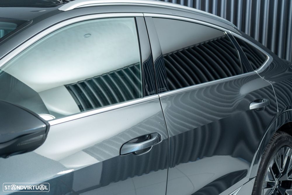 Audi Q8 e-Tron Sportback 55 quattro S line - 18