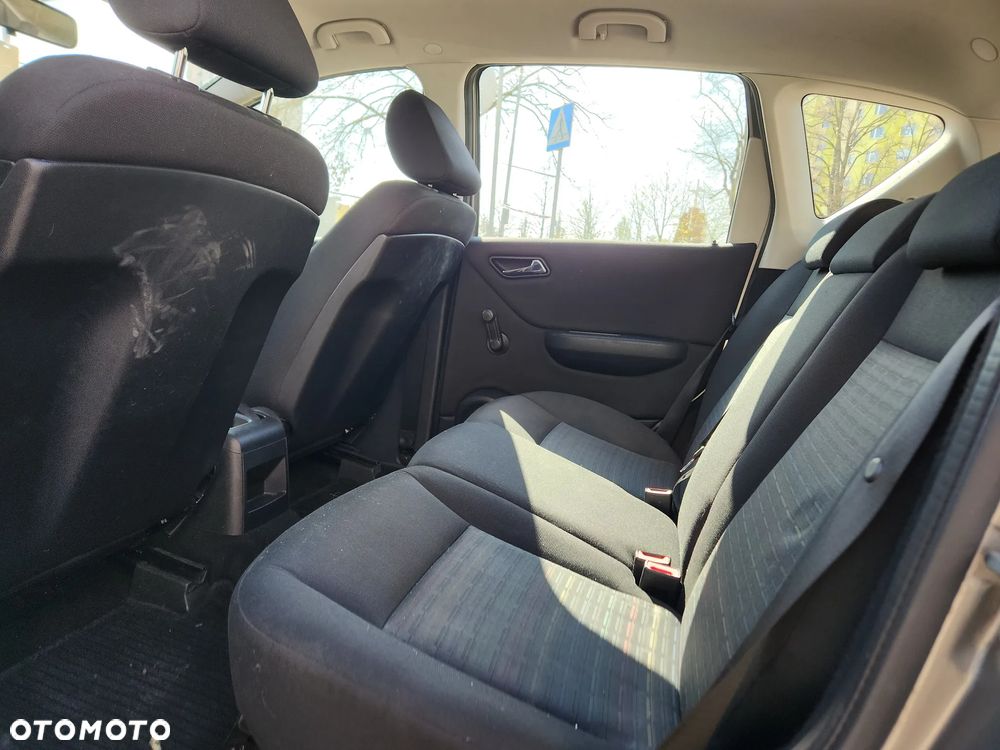 Mercedes-Benz Klasa A 150 Classic Polar Star - 22