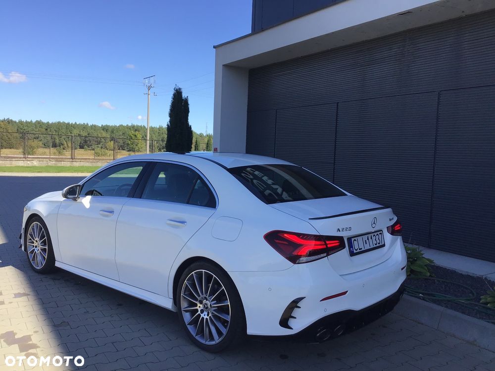 Mercedes-Benz Klasa A 220 4-Matic AMG Line 7G-DCT - 17