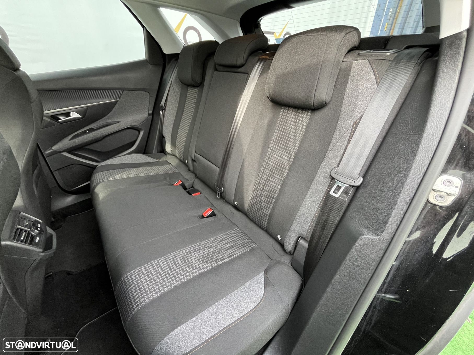 Peugeot 3008 1.5 BlueHDi Active Pack EAT8 - 16