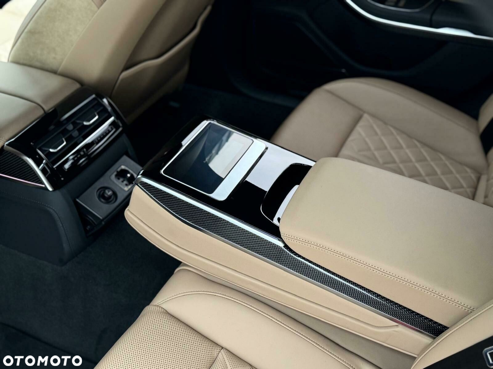 Audi S8 - 21