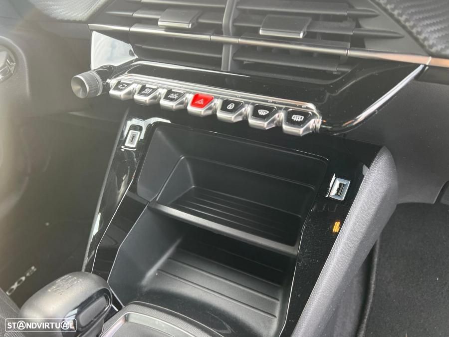 Peugeot 2008 1.2 PureTech Active - 8