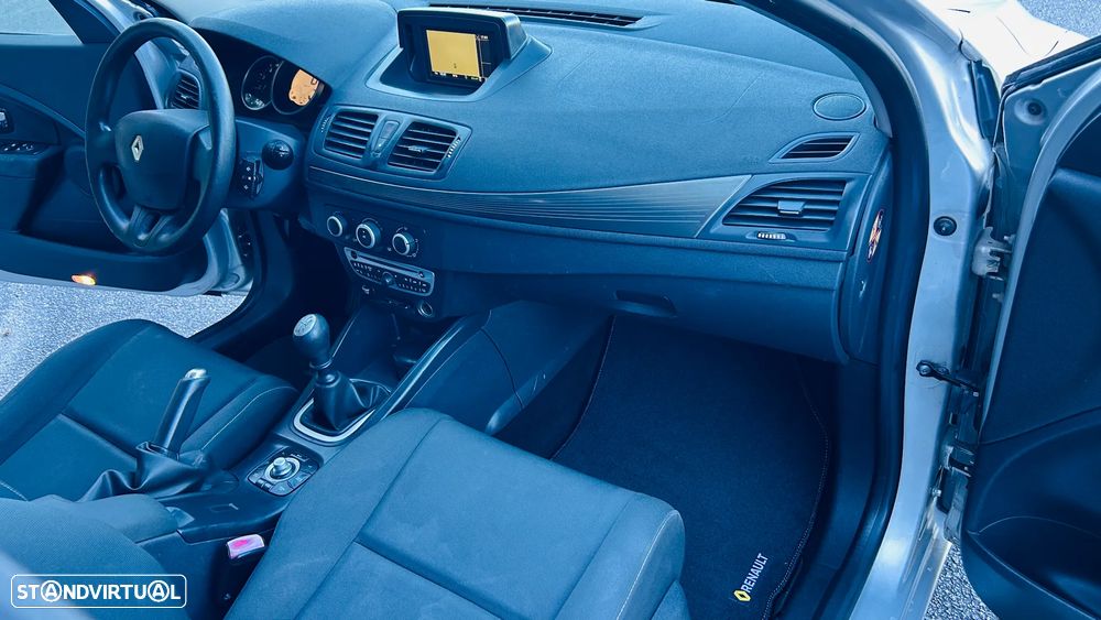 Renault Mégane Sport Tourer - 8